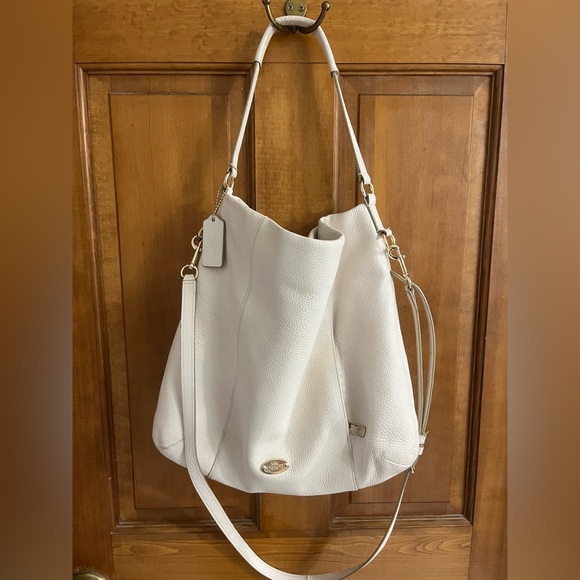 Coach Scout Hobo in Pebble Leather- white - Picture 1 of 9